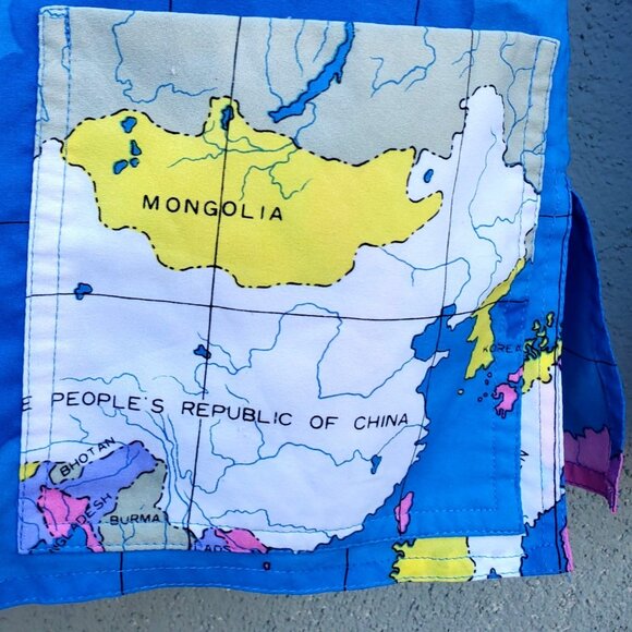 Vintage Womens Blue Shirt 80s Collared Button Front World Map Size M Polyester - Picture 5 of 12